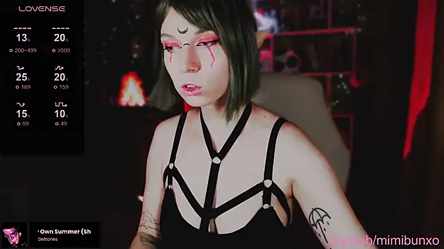 freya sunny online show from October 30, 5:17 am