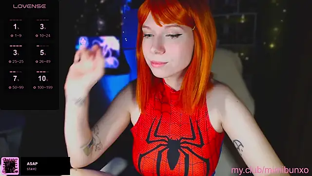 freya sunny online show from November 26, 5:07 am