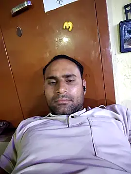 Maneeshpoppy online show from April 4, 2:12 pm