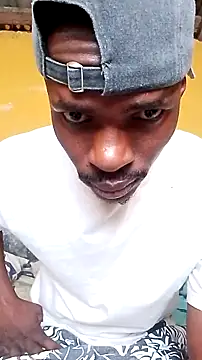 LULE37587001 online show from April 7, 7:54 am