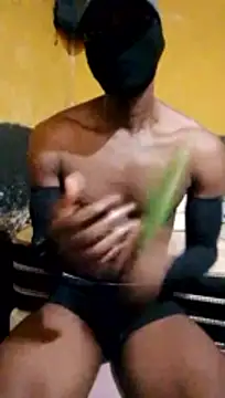 LULE37587001 online show from February 18, 8:27 pm