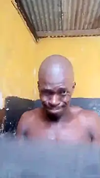 LULE37587001 online show from April 1, 12:17 pm