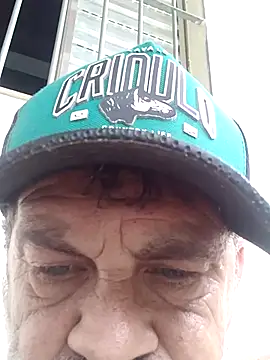 Snapshot of Peludo173317 chatting on November 8, 2:09 pm Peludo173317 online show from November 8, 2:09 pm