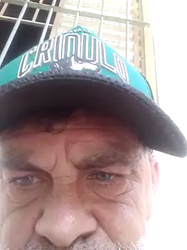 Snapshot of Peludo173317 chatting on October 25, 2:07 pm Peludo173317 online show from October 25, 2:07 pm