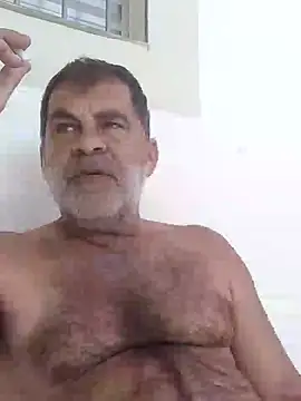 Snapshot of Peludo173317 chatting on October 24, 1:32 pm Peludo173317 online show from October 24, 1:32 pm