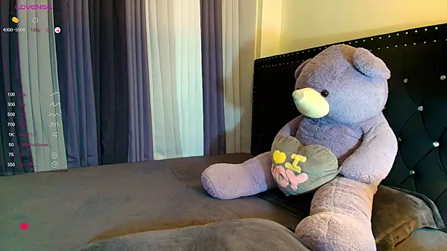 FuckDollNicky online show from May 31, 10:32 am