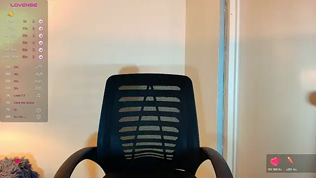 FuckDollNicky online show from April 25, 7:44 am