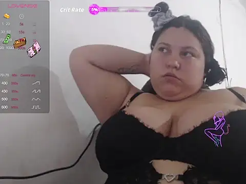 Snapshot of sofi_miracle chatting on May 16, 10:09 pm sofi miracle online show from May 16, 10:09 pm