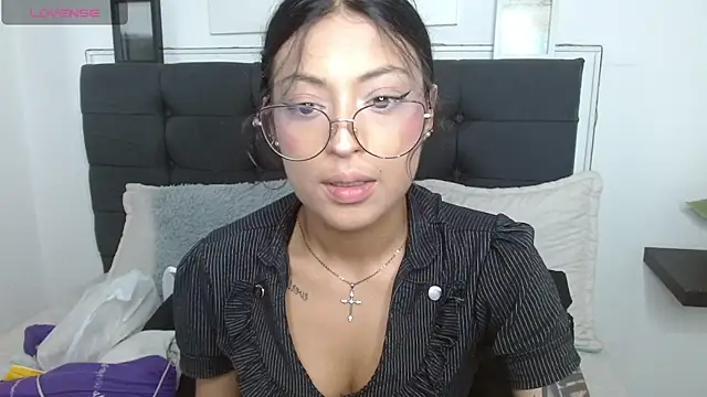 Snapshot of vaness_weet chatting on October 25, 8:09 pm vaness weet online show from October 25, 8:09 pm