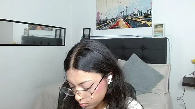 Snapshot of vaness_weet chatting on November 16, 7:29 pm vaness weet online show from November 16, 7:29 pm