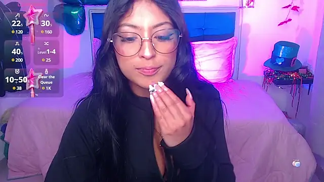 vaness weet online show from March 17, 11:35 pm