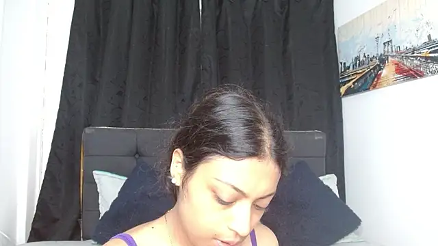 vaness weet online show from March 11, 4:45 pm