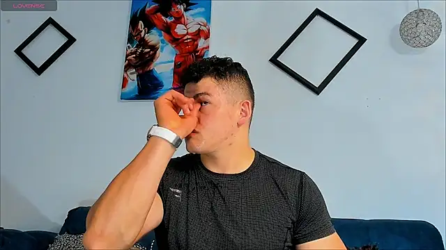 Snapshot of Leonsmoron chatting on November 4, 12:36 am Leonsmoron online show from November 4, 12:36 am