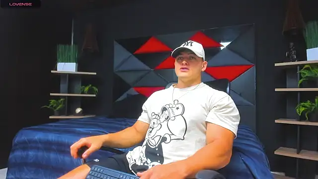 Leonsmoron online show from May 22, 12:19 am