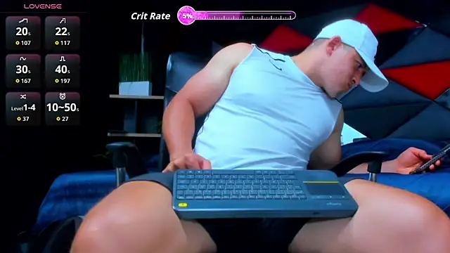 Leonsmoron online show from May 23, 1:37 am