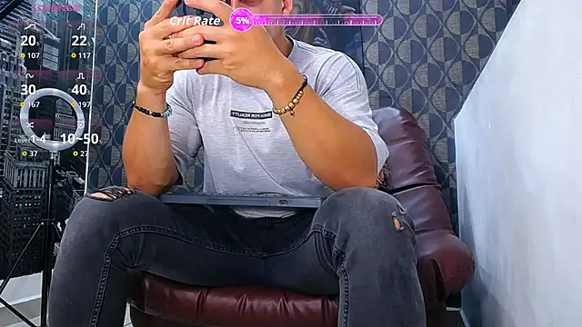 Leonsmoron online show from February 17, 11:35 pm