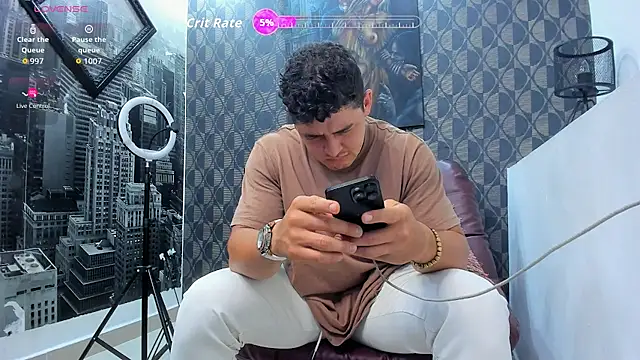 Leonsmoron online show from December 23, 1:05 am