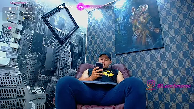 Leonsmoron online show from May 25, 2:00 am