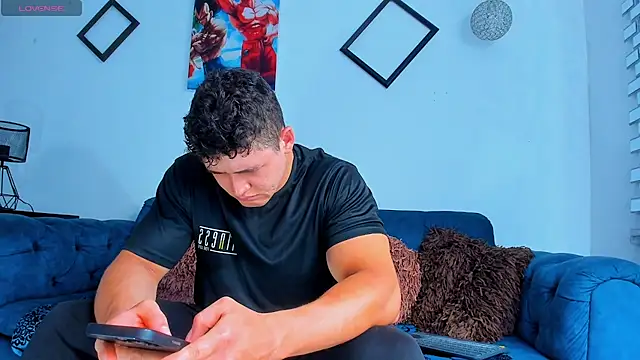 Snapshot of Leonsmoron chatting on October 22, 8:41 pm Leonsmoron online show from October 22, 8:41 pm