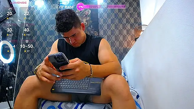 Leonsmoron online show from March 6, 1:11 am