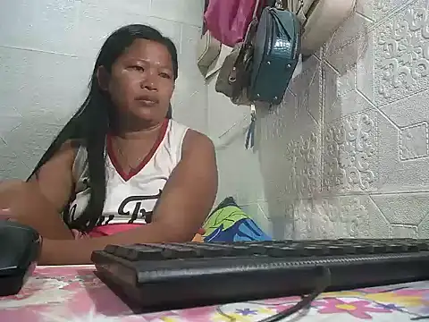 sweethotmom online show from June 15, 9:58 pm