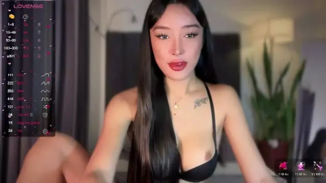 Snapshot of wiggle_nibble chatting on November 2, 2:33 pm wiggle nibble online show from November 2, 2:33 pm