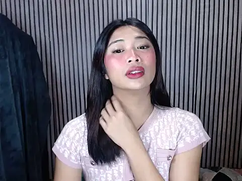 Maria-Moore online show from October 21, 6:40 pm