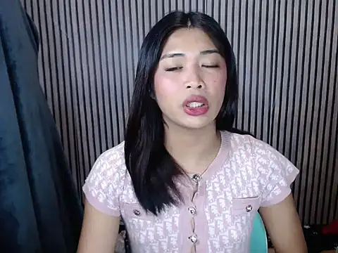 Maria-Moore online show from October 22, 4:06 pm