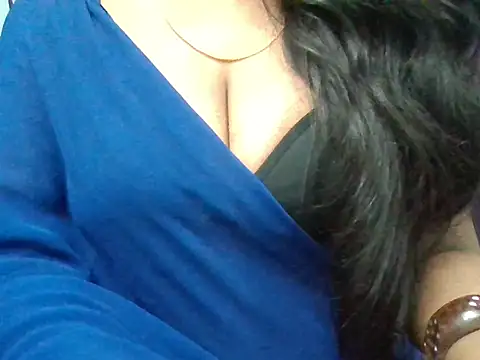Snapshot of Roopshikha39 chatting on October 10, 7:15 pm Roopshikha39 online show from October 10, 7:15 pm
