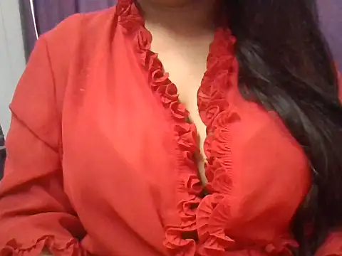 Roopshikha39 online show from May 12, 7:31 pm