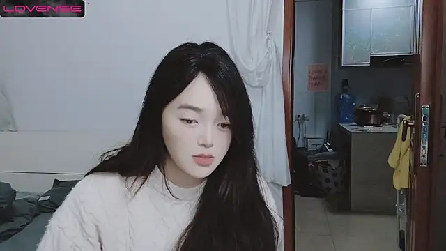 Snapshot of QiuPeiPeimmm chatting on March 18, 2:06 pm QiuPeiPeimmm online show from March 18, 2:06 pm