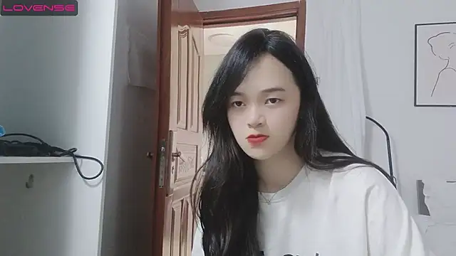 Snapshot of QiuPeiPeimmm chatting on February 12, 6:29 am QiuPeiPeimmm online show from February 12, 6:29 am