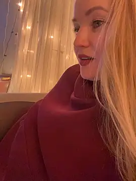 Snapshot of Lady__Maria chatting on February 11, 6:44 pm Lady Maria online show from February 11, 6:44 pm