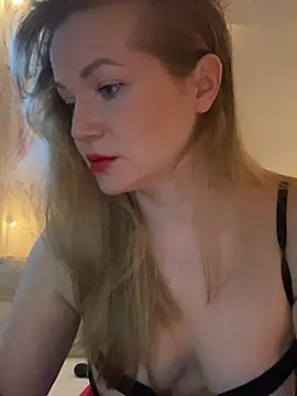 Lady  Maria online show from February 7, 4:48 pm