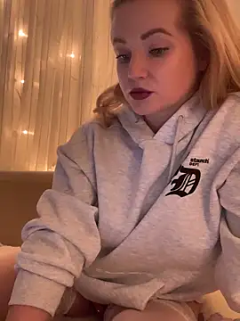 Snapshot of Lady__Maria chatting on February 21, 3:54 pm Lady Maria online show from February 21, 3:54 pm