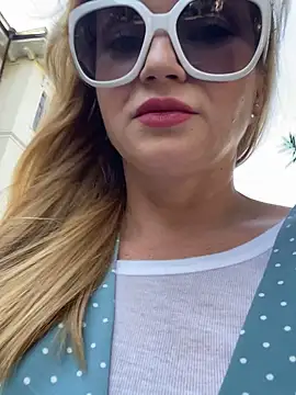 Snapshot of Lady__Maria chatting on October 4, 11:56 am Lady Maria online show from October 4, 11:56 am