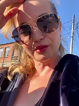 Snapshot of Lady__Maria chatting on October 2, 12:41 pm Lady Maria online show from October 2, 12:41 pm