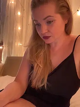 Snapshot of Lady__Maria chatting on February 12, 4:00 pm Lady Maria online show from February 12, 4:00 pm