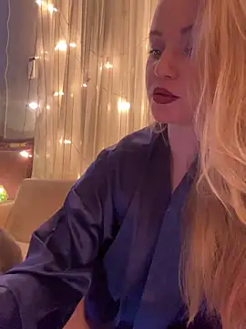 Snapshot of Lady__Maria chatting on February 4, 4:29 pm Lady Maria online show from February 4, 4:29 pm