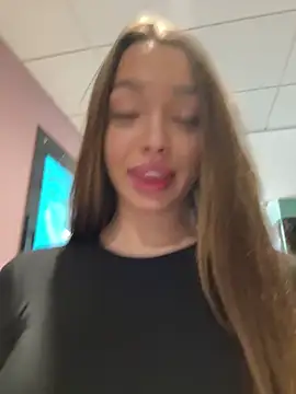 Snapshot of barbiehumpxxx chatting on November 17, 7:29 pm barbiehumpxxx online show from November 17, 7:29 pm