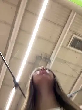 barbiehumpxxx online show from March 3, 10:17 pm