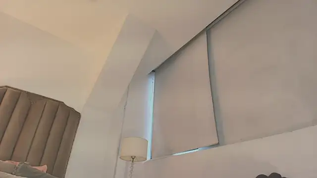 Emma Torres   online show from October 27, 12:28 pm