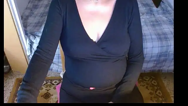 Snapshot of MysteryLadyxXx chatting on October 21, 6:24 am MysteryLadyxXx online show from October 21, 6:24 am
