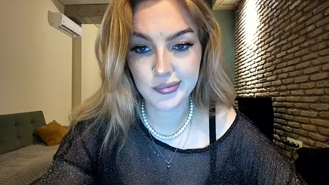 fifteenpoem online show from June 18, 2:21 am