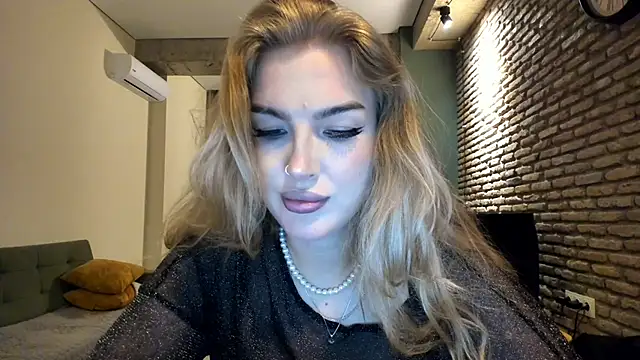fifteenpoem online show from June 25, 2:31 am
