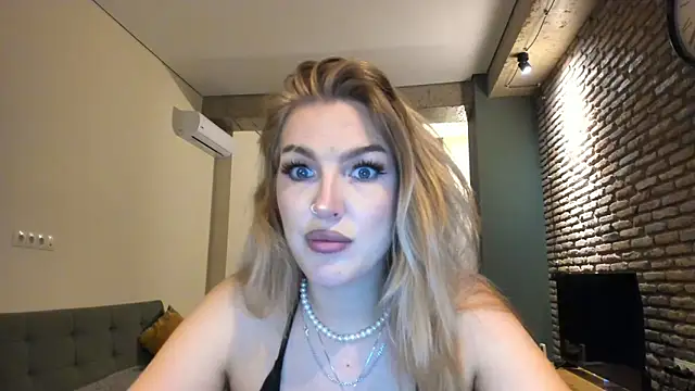 fifteenpoem online show from June 6, 2:28 am