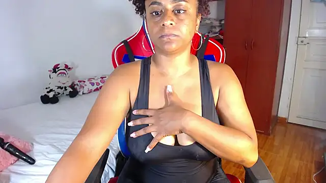 BellaKarla online show from January 7, 11:32 pm