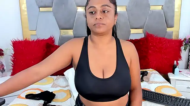 Snapshot of BellaKarla chatting on January 24, 11:12 pm BellaKarla online show from January 24, 11:12 pm