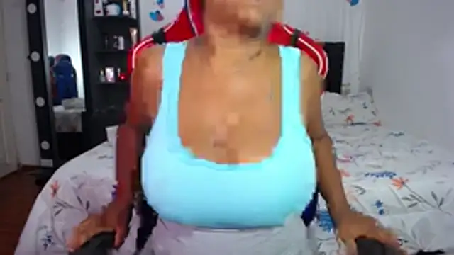BellaKarla online show from June 20, 10:59 pm