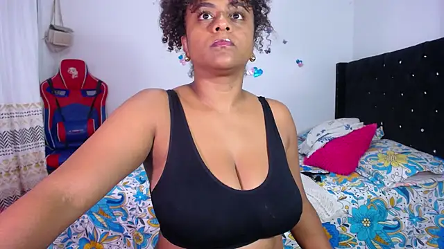 BellaKarla online show from May 14, 11:46 pm